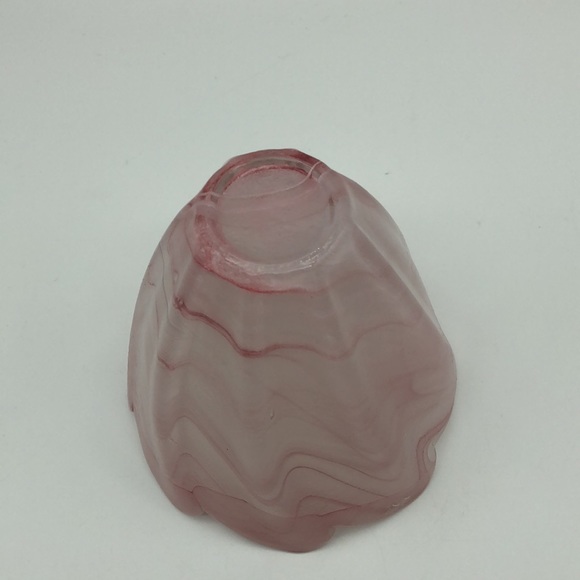 PINK glass vase and small glass cup. - Picture 7 of 12